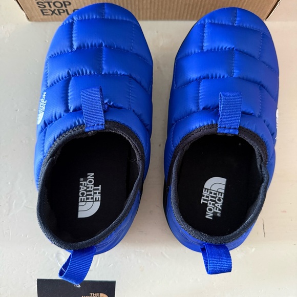The North Face NWT Thermoball Traction Mules II TNF Blue Youth Size 3 - Picture 4 of 7